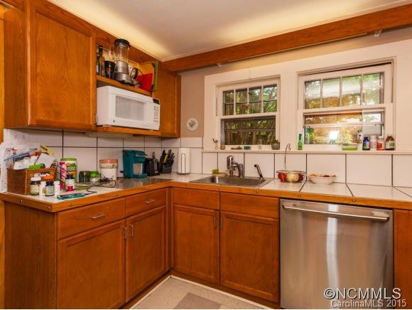 41 McDade St - Photo 12
