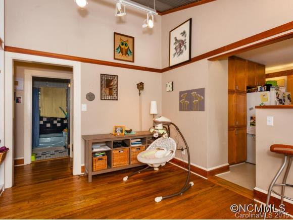 41 McDade St - Photo 10