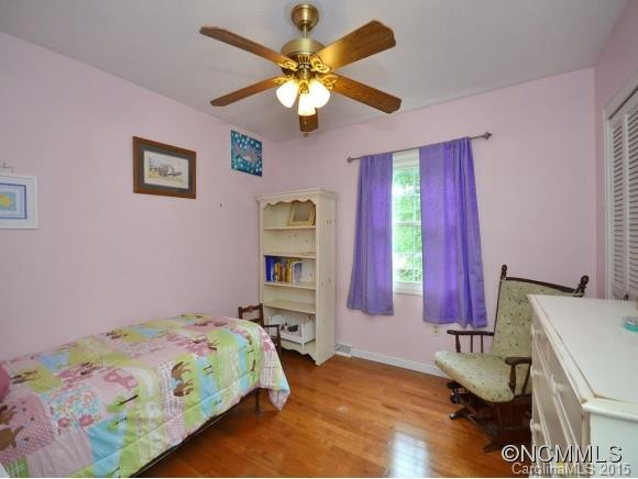 8 BROOKCLIFF DRIVE - Photo 12