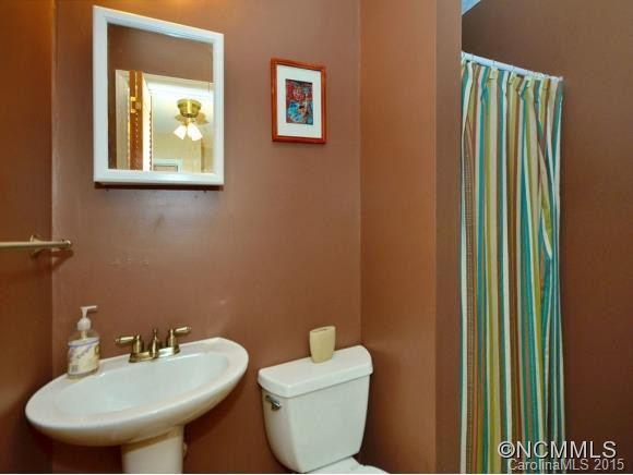 8 BROOKCLIFF DRIVE - Photo 15