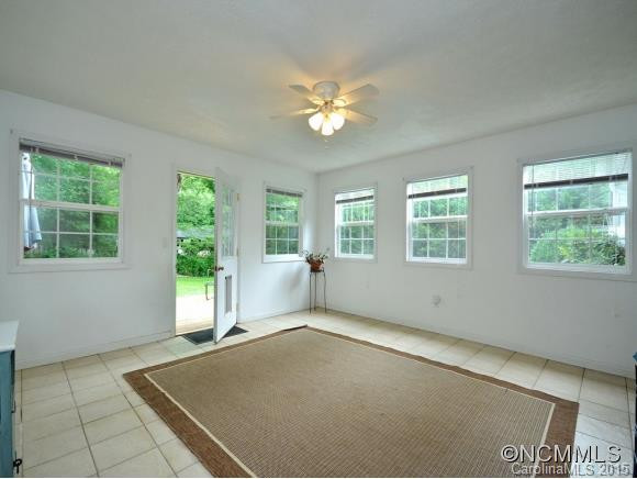 8 BROOKCLIFF DRIVE - Photo 6