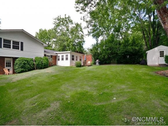 8 BROOKCLIFF DRIVE - Photo 7