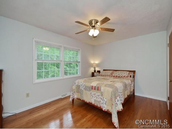 8 BROOKCLIFF DRIVE - Photo 8