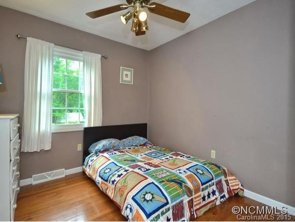 8 BROOKCLIFF DRIVE - Photo 10
