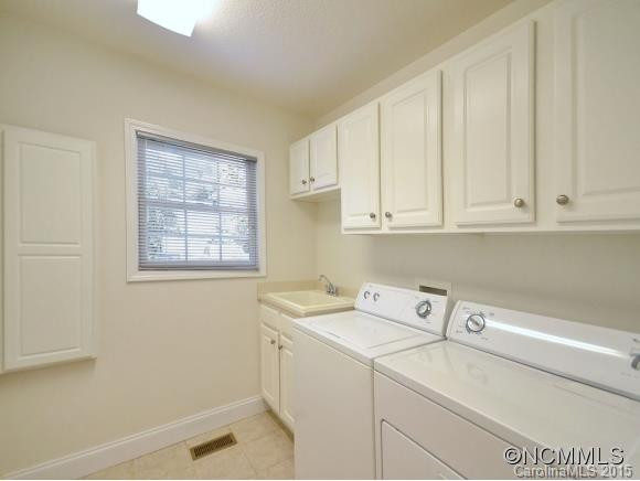 8 Eagles Nest Lane - Photo 11