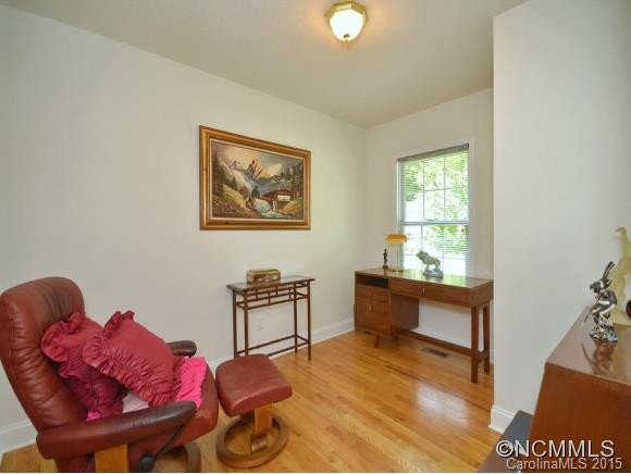 8 Eagles Nest Lane - Photo 3