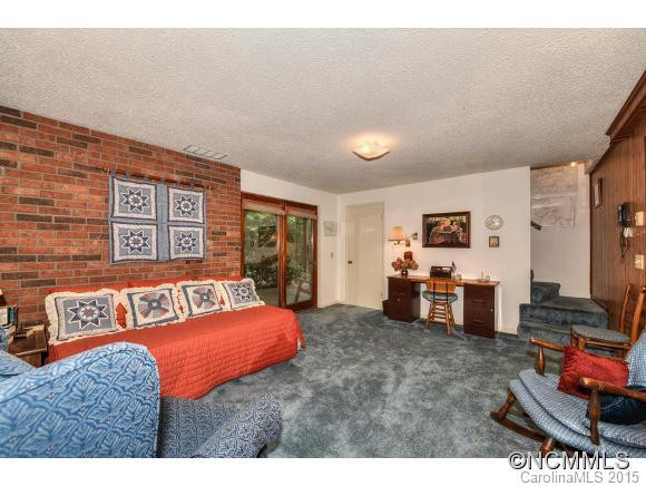 358 Apple Tree Court - Photo 13