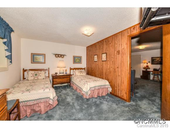 358 Apple Tree Court - Photo 16