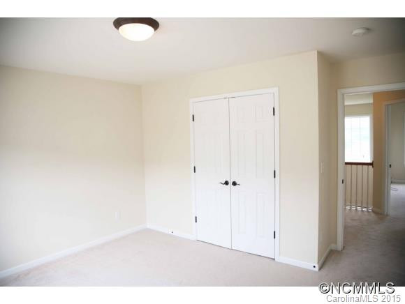 8 Holmes Lane - Photo 19
