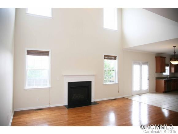 8 Holmes Lane - Photo 5