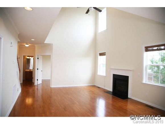 8 Holmes Lane - Photo 6