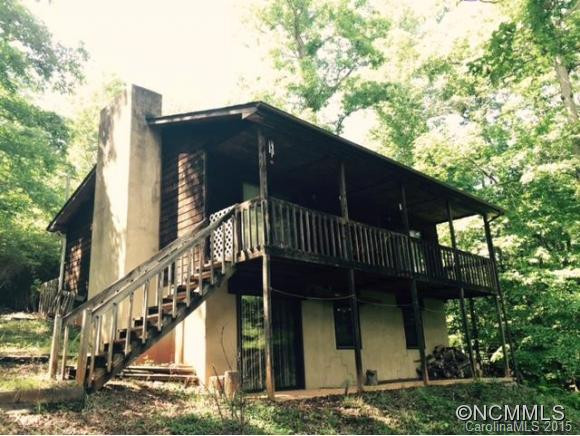 239 Swans Way East
