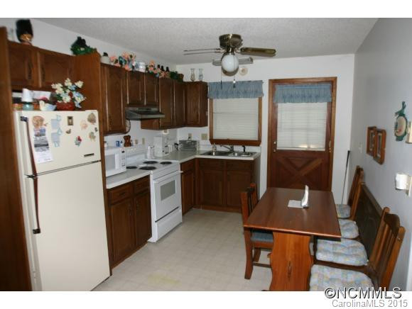 239 Swans Way East - Photo 4