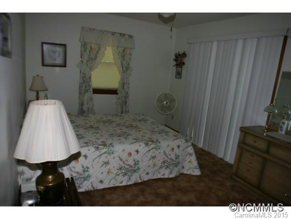 239 Swans Way East - Photo 8