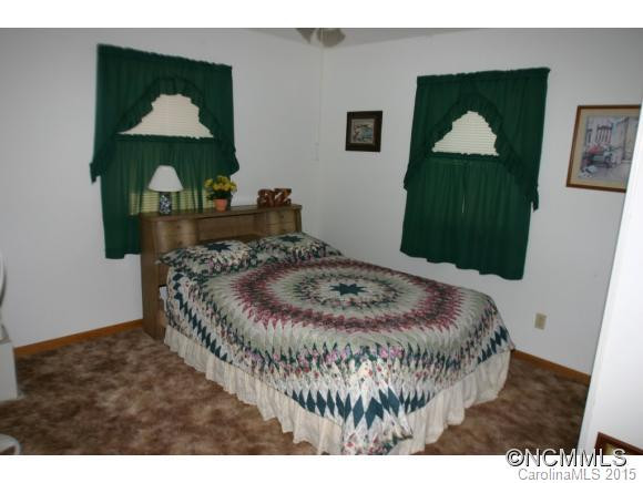239 Swans Way East - Photo 9