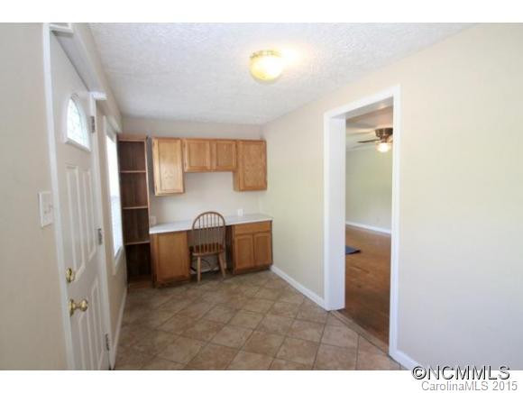 525 Allens Creek Road - Photo 2