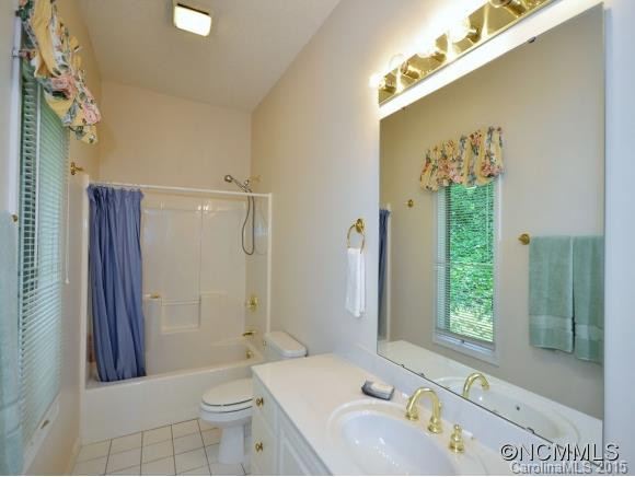 220 KENMURE DRIVE - Photo 12