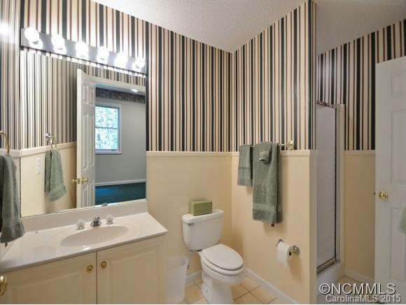 220 KENMURE DRIVE - Photo 13