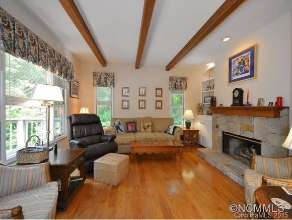 220 KENMURE DRIVE - Photo 8