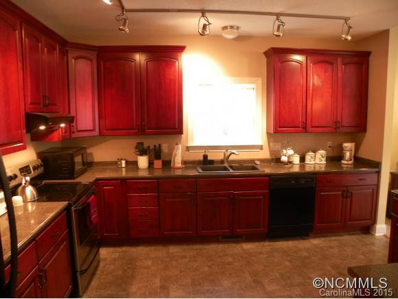 405 Macbeth Street - Photo 8