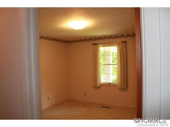 111 Wedgewood Dr - Photo 6