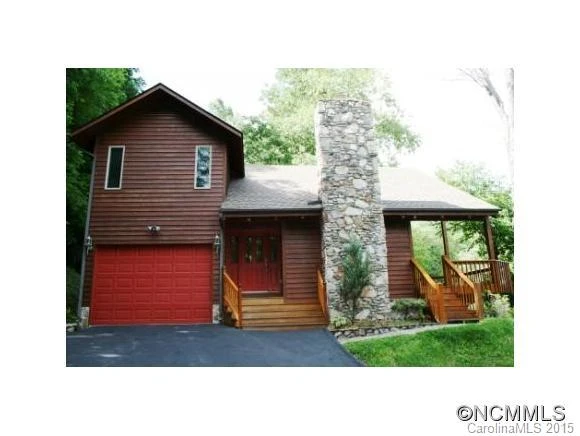 286 Goldenleaf Road