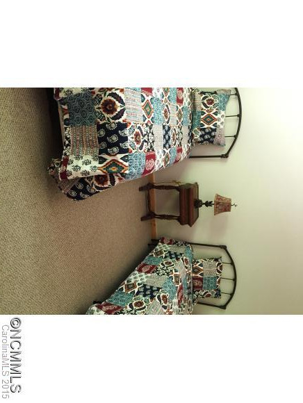 286 Goldenleaf Road - Photo 8