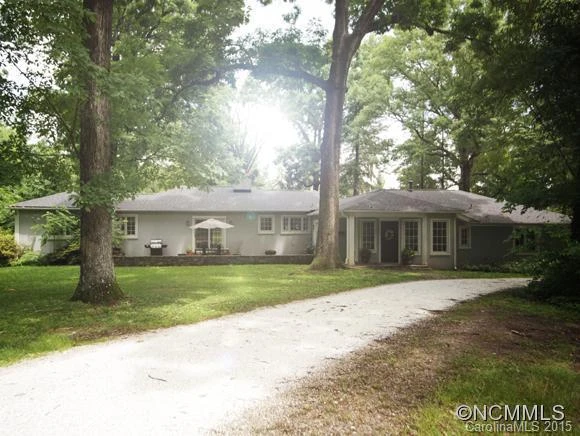 2 White Oak Road