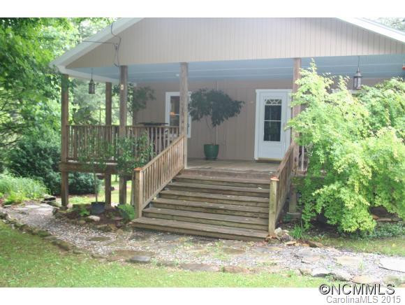 152 Bearwallow Subdivision Rd. - Photo 2