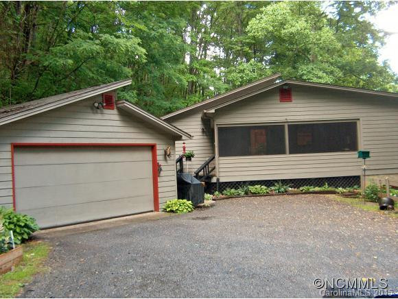 1360 APPLE CREEK ROAD