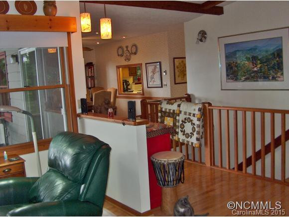 1360 APPLE CREEK ROAD - Photo 11