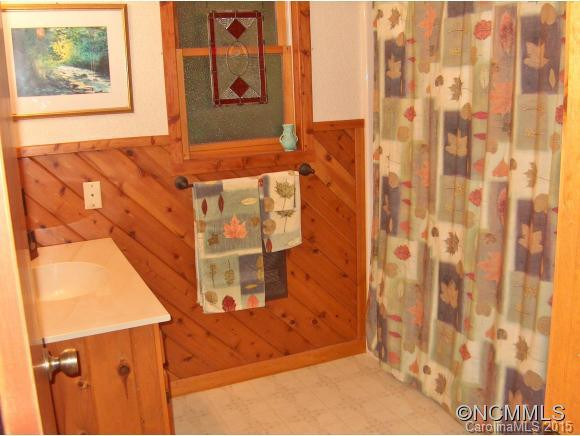 1360 APPLE CREEK ROAD - Photo 17