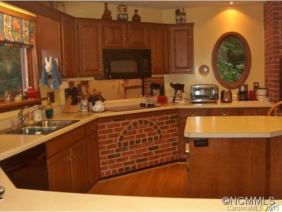 1360 APPLE CREEK ROAD - Photo 6