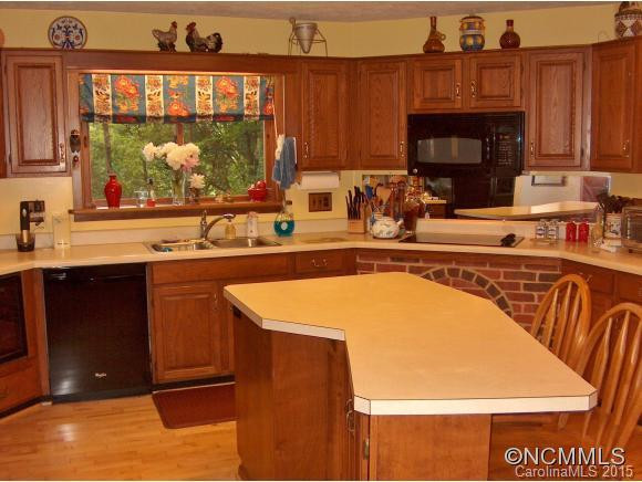 1360 APPLE CREEK ROAD - Photo 7