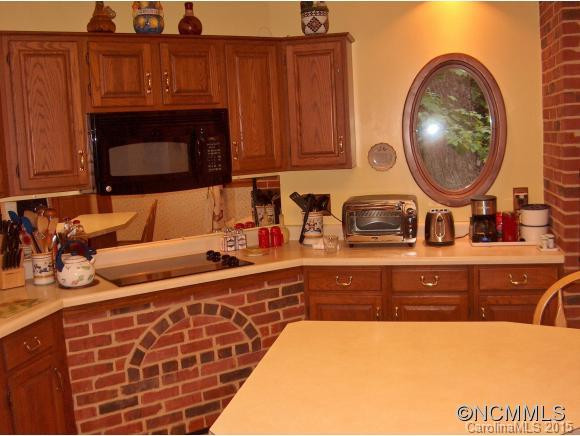 1360 APPLE CREEK ROAD - Photo 8