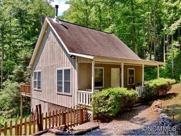 47 W. WOODLAND TRAIL