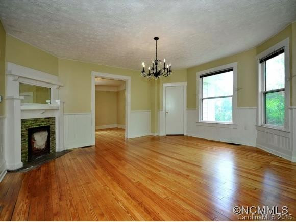 253 SOUTH FRENCH BROAD AVE - Photo 2