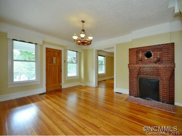 253 SOUTH FRENCH BROAD AVE - Photo 5