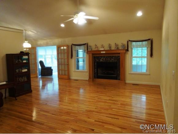 867 CASE COVE RD - Photo 2