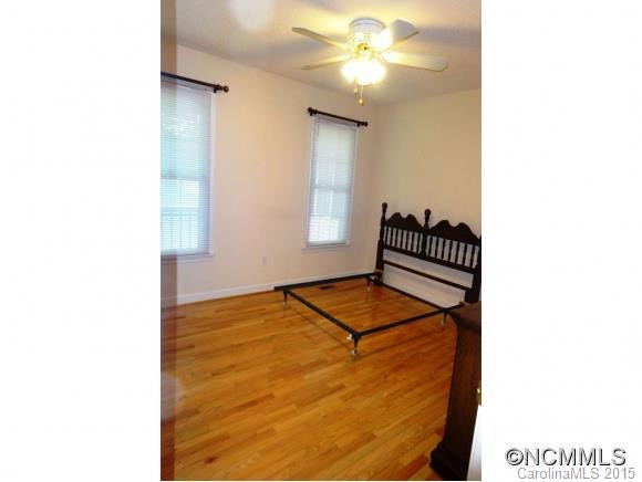867 CASE COVE RD - Photo 11