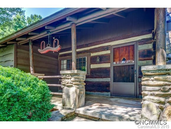 1 Lakeside Dr - Photo 2
