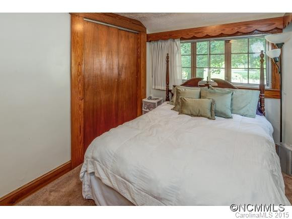 1 Lakeside Dr - Photo 13