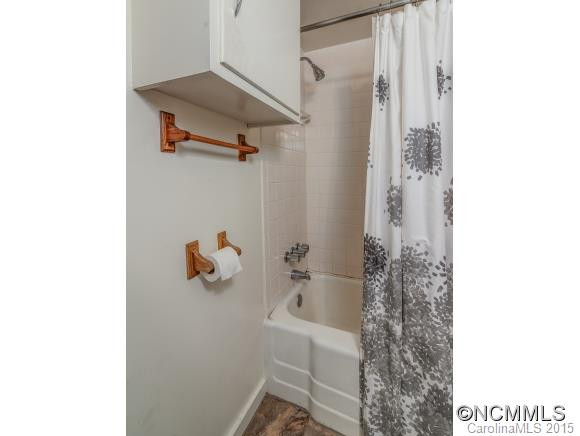 1 Lakeside Dr - Photo 14