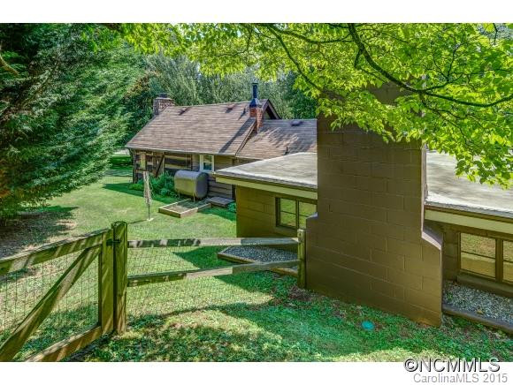 1 Lakeside Dr - Photo 20