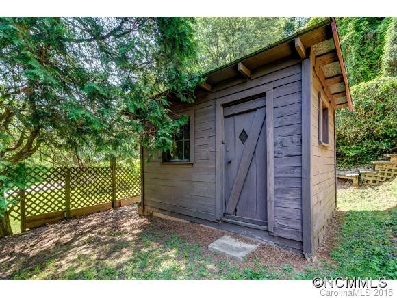 1 Lakeside Dr - Photo 21