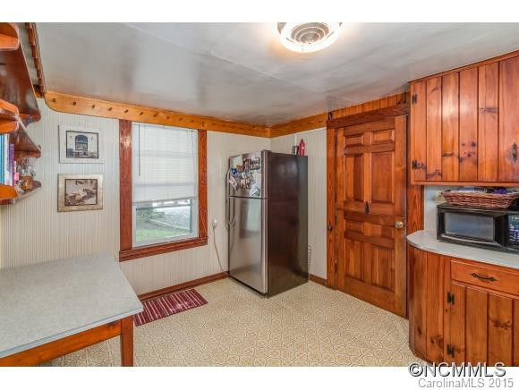 1 Lakeside Dr - Photo 10