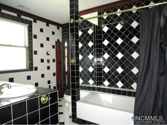 104 N. Liberty Street - Photo 14