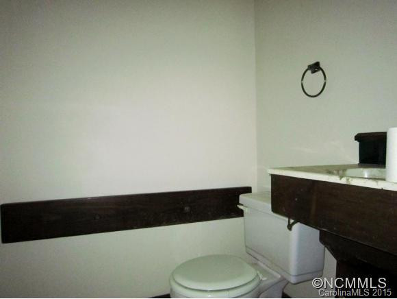 104 N. Liberty Street - Photo 18