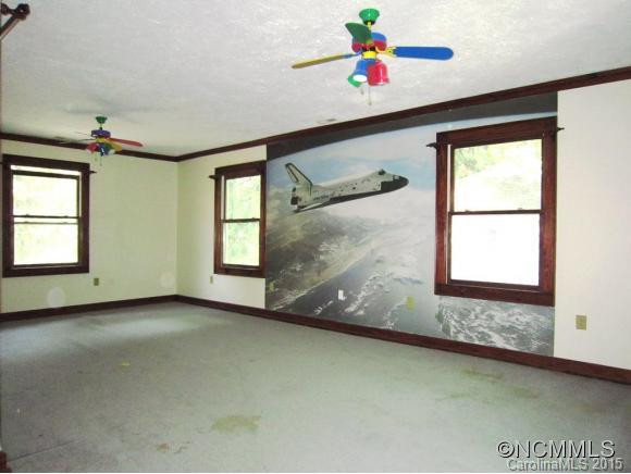 104 N. Liberty Street - Photo 8