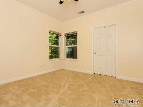 1000 Old Eastwood Village Blvd, 112 - Photo 9